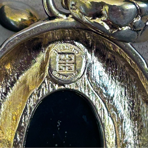 Vintage Givenchy Black Enamel Pendant Necklace - Picture 3 of 6